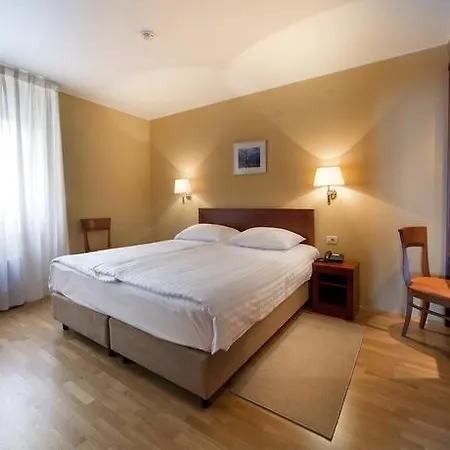 Ξενοδοχείο Laurus - Liburnia 4*
