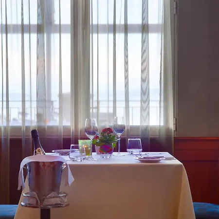 ホテル Laurus - Liburnia 4*