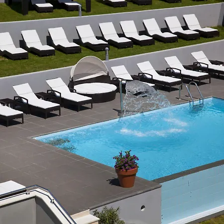 ホテル Laurus - Liburnia オパティヤ