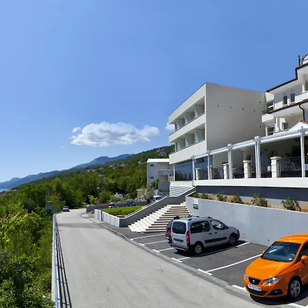 ホテル Laurus - Liburnia