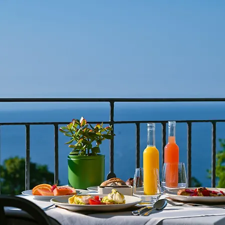 ホテル Laurus - Liburnia 4*