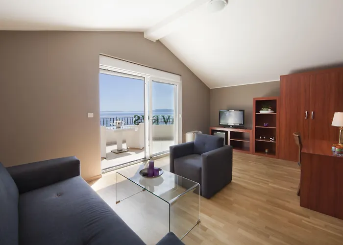 Laurus - Liburnia Abbázia