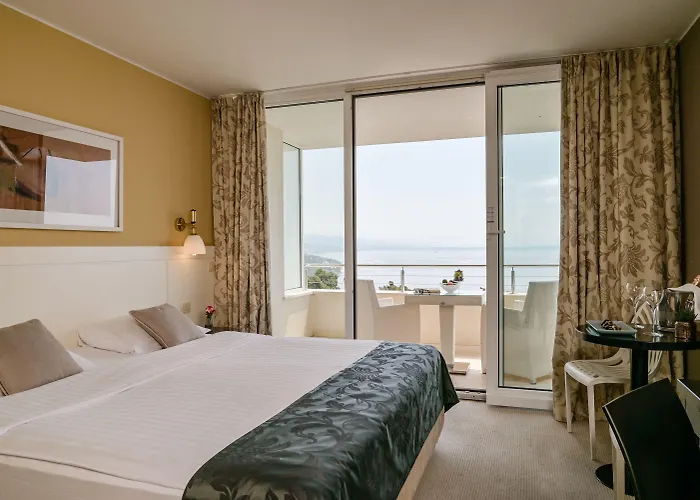 Laurus - Liburnia Abbázia