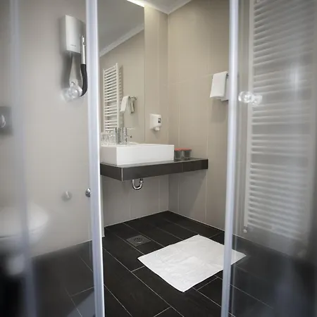 Laurus - Liburnia 호텔 오파티아