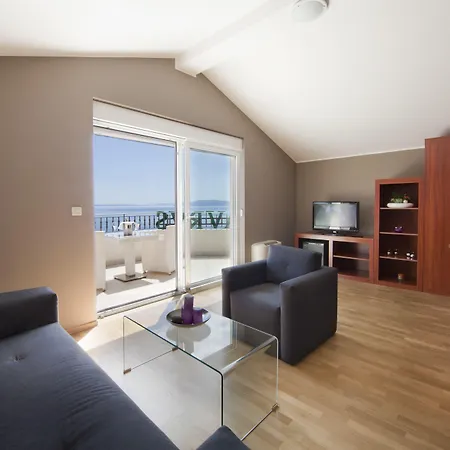 Laurus - Liburnia 오파티아