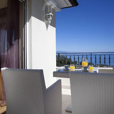 Laurus - Liburnia 오파티아