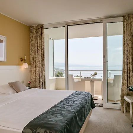 Laurus - Liburnia 오파티아